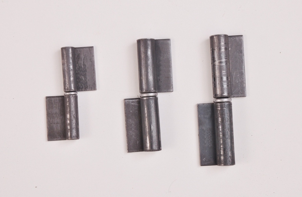 Flag Weld Hinge with Loose Pin in Self Colour